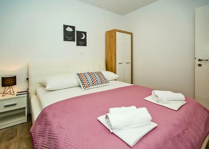 Juric Lägenhet Hvar Town